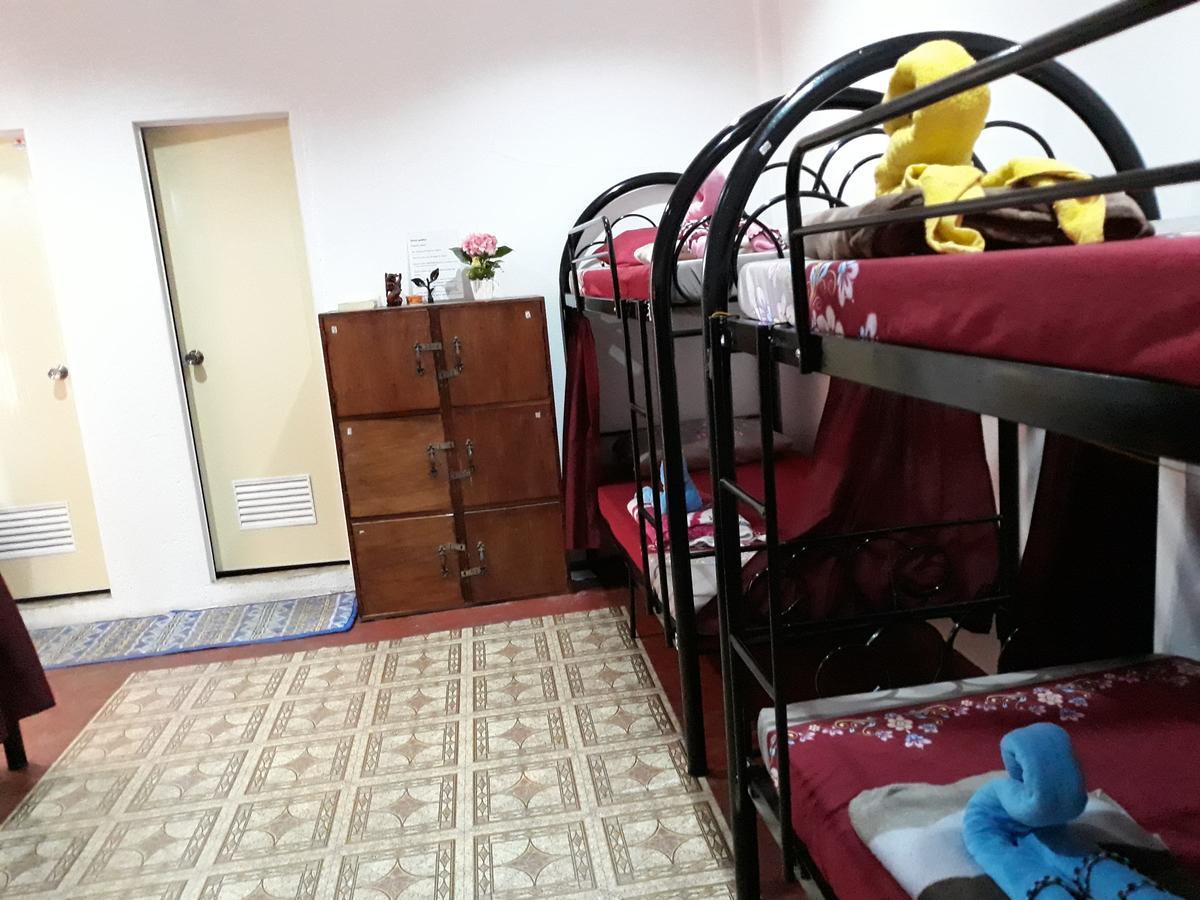 Edam'S Coron Dormitel Hostel Εξωτερικό φωτογραφία